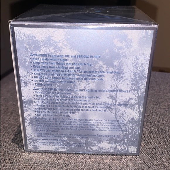 Victoria’s Secret Snowglow Candle - Picture 3 of 4